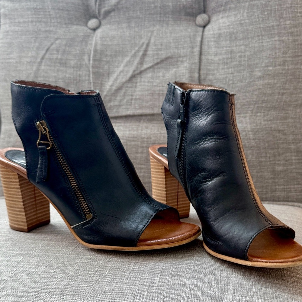 Miz Mooz NYC Black Leather Peep-Toe Heeled Sandals